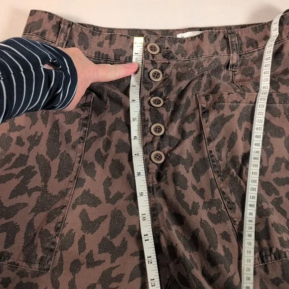 Pistola Tammy High Rise Trouser in Jagged Leopard - Picture 5 of 10